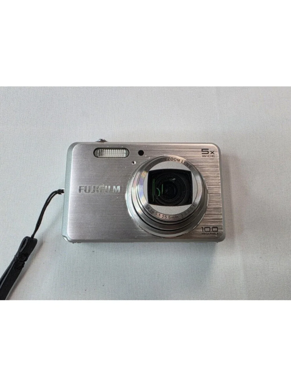 Fujifilm Finepix J150W Silver Digital Camera Lot Battery Leather Case Charger